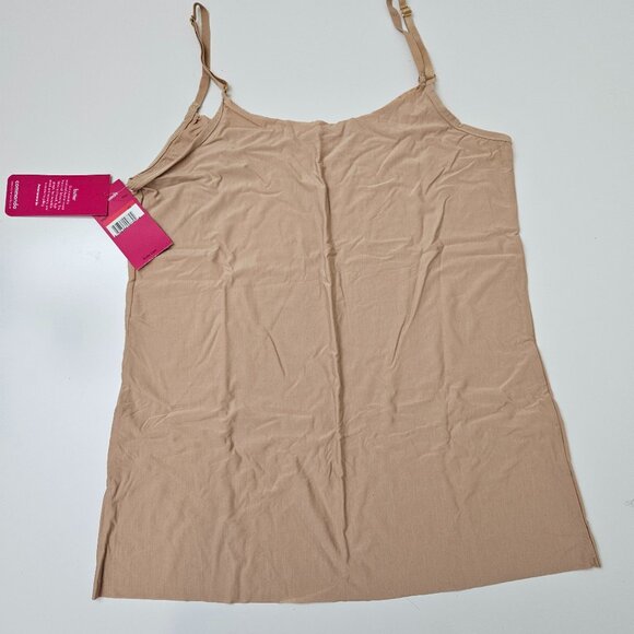 2. Commando Camisole. NWT - Picture 2 of 6